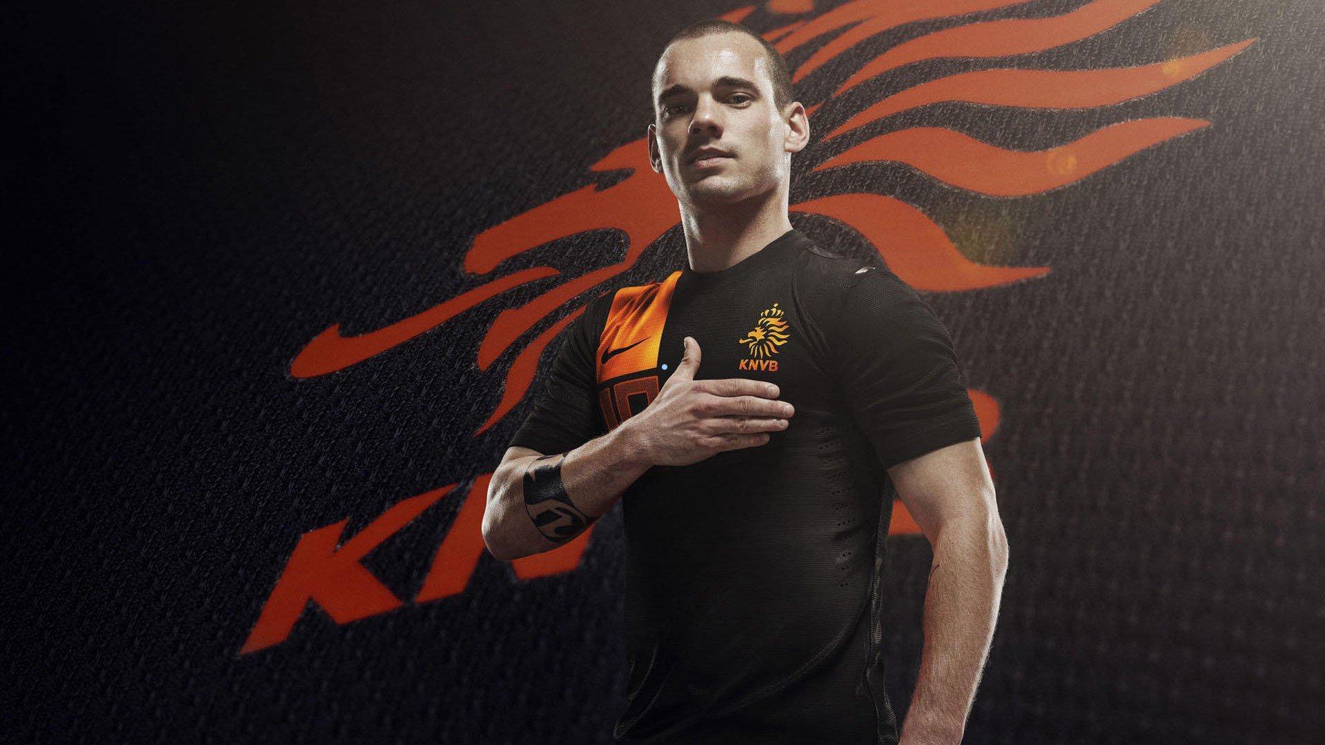 阿里扎深度剖析，共事詹姆斯与科比的迥异体验